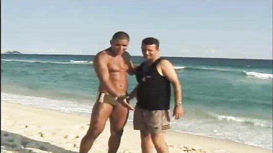 Pegando garotas na praia