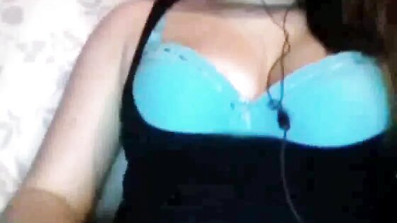 Nice Young Girl Show Tits