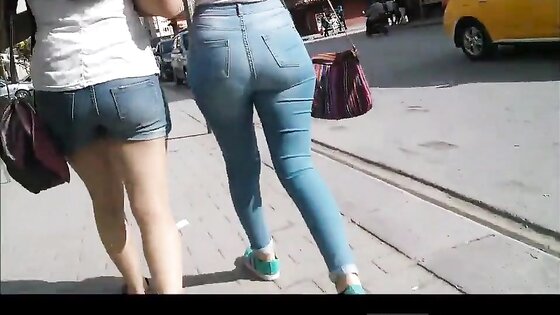 Excellent Candid Ass From Teen Girl