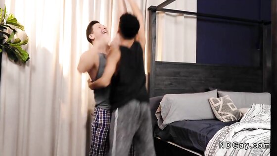 Muscle stepbro anal fucks his soft bro in bedroom