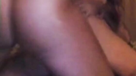 Italian cuckold video ( 2 cazzi in figa )