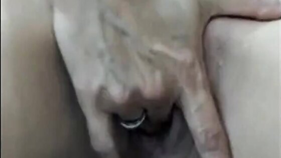 Fingering loose creamy pussy webcam