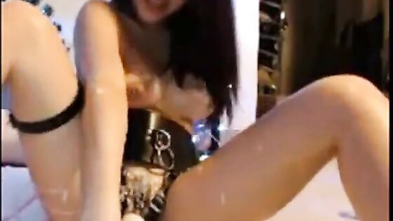 waxed sexy asian squirts strapped to hitachi