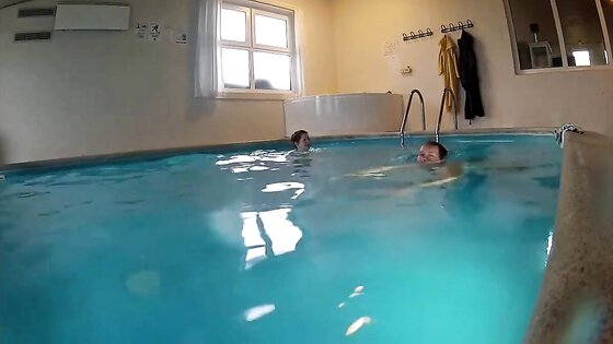 good slut filmed in pool with gopro