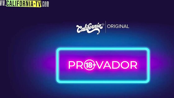 Lesbians venture naked into paradisiacal places in Brazil