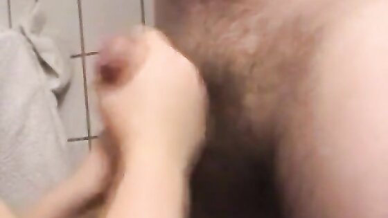 Handjob with cumshot on my leg