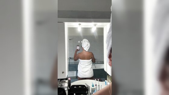 Naughty Wife Drop Her Towel To Show Her Slimwaist and Big Ass