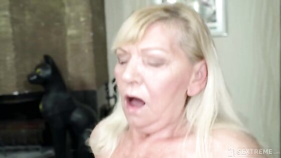 Hairy Blonde Grandma Fucked With Bukkake