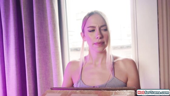 Shemales friend waiting in a sex swing