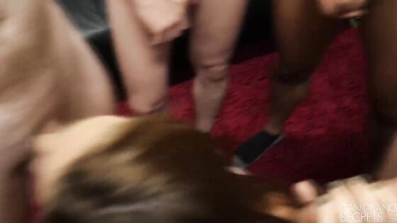 That's it girl, ALL the way in ur throat