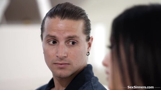 Lonely housewife wants to be fucked hard