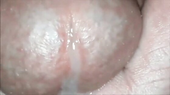 CLOSE UP MULTI CUMSHOTS