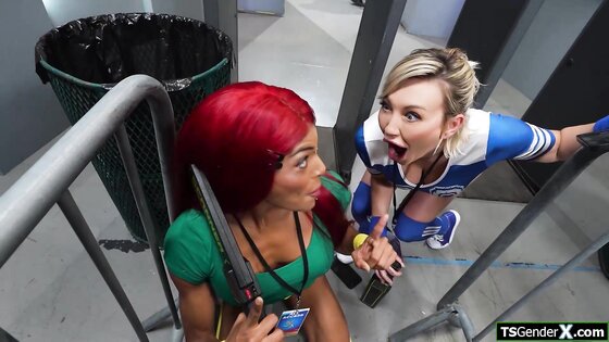 Shemale security rather fucks than check