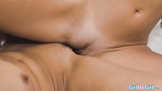 Making my hot neighbor cum in the shower