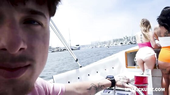 Captain dives deep in thickum girlfriends