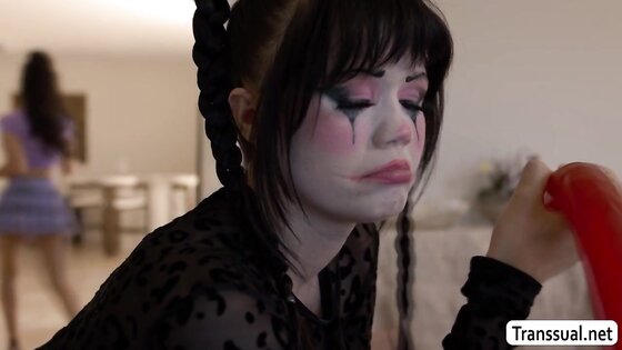 Letting my TS friend use my pussy as a sex toy