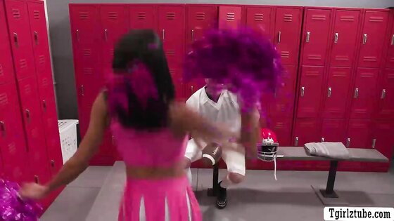 Fucking my sad crush in locker to make him happy