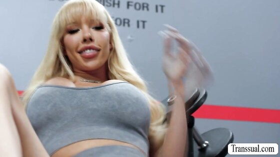 Must Watch this Threesome anal in the gym 2