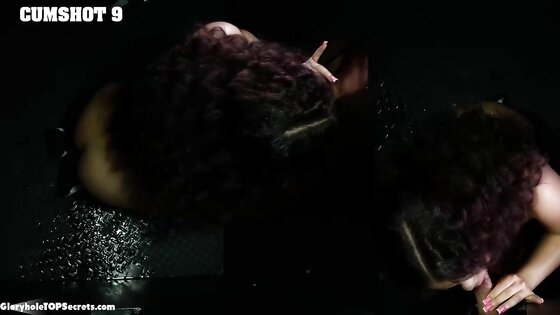 Fuck yeah girl! 10 cumshots in a row!