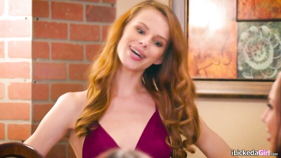 Lesbos take turns pussy eating nerd teen