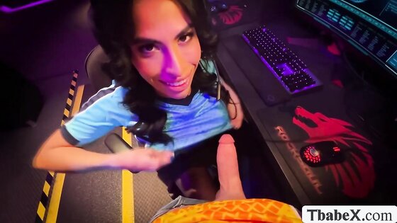 Fucking the ass of this TS gamer while playing 2