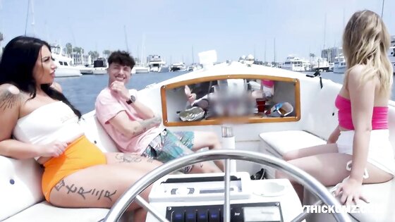 Phat booties to fuck for the lucky captain