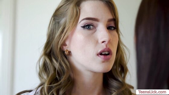 Watching you while taking a bath makes me horny