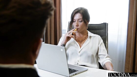 Lesbian wants to try sucking a dick and having straight sex first time TOODIVA