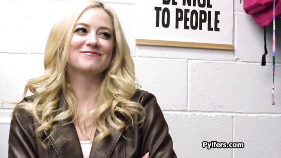 Thick blonde bikini bandit fucked in the backroom