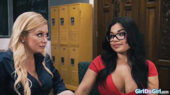 Licking stepmoms ass in teachers office