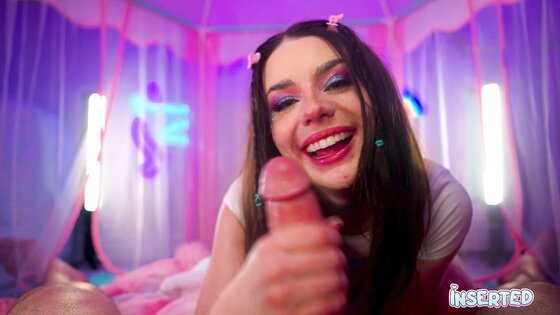 INSERTED Maddie Wren's deep-throat delight