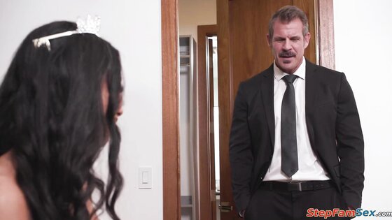 I fuck my fatherinlaw before the wedding