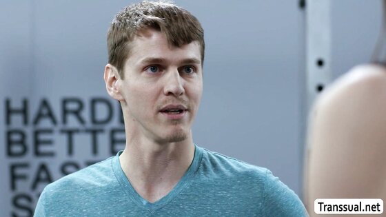 Sucking my clients dick in the gym early morning