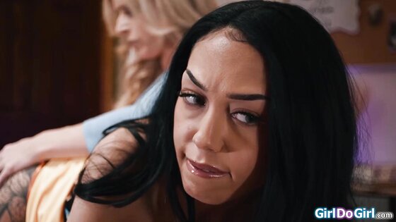 Oh yes stepmommy spank me for being bad