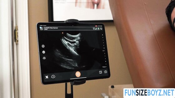 While having an ultrasound my doctor penetrates me