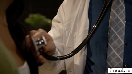 Seducing my handsome doctor to fuck my butthole