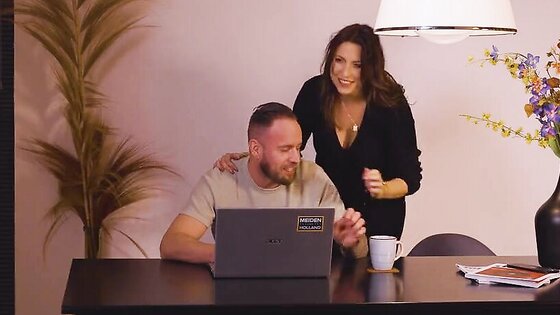 Beauty Hot Mature Enjoys Hard Cock