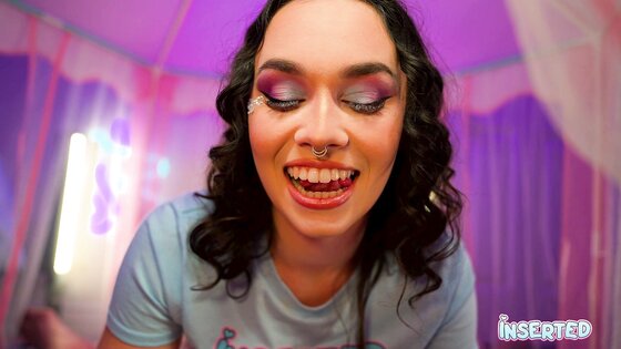 INSERTED Alina Voss's mouth feels good
