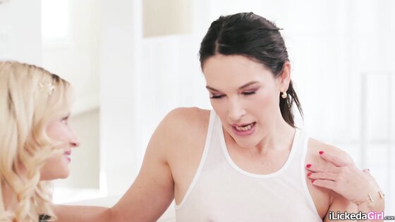 Lesbian got horny seeing stepmoms tits