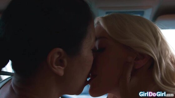 I submit fully to my milf lesbian lover