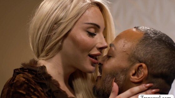 TS roomservice anal fucked by rich black dude