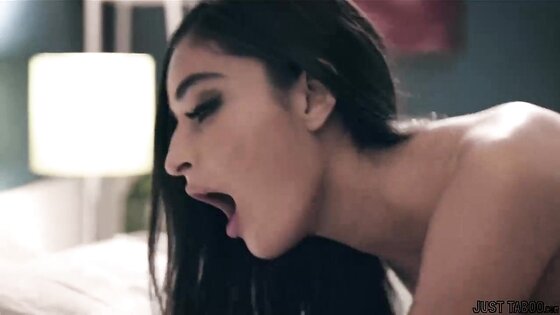 Psychobitch screams for fake help!