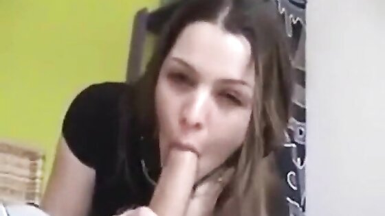 Girlfriend Gives a Great Blowjob