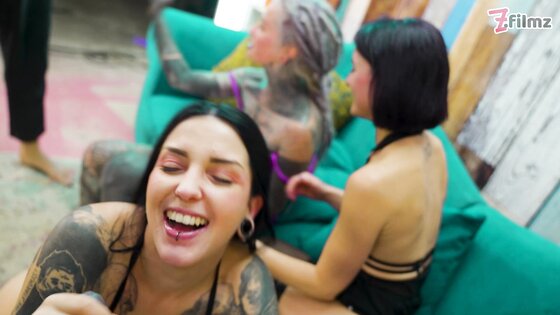 Anuskatzz’s orgasmic orgy fun