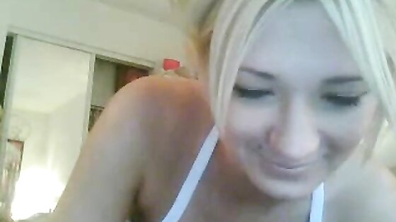 Fake tits Blonde Webcam