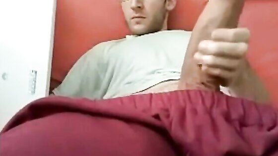 Kevpontanna masturbating on Chaturbate