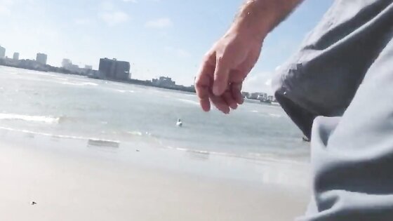 Jerking off on public beach-Big Cum Shot-Hairy Bear