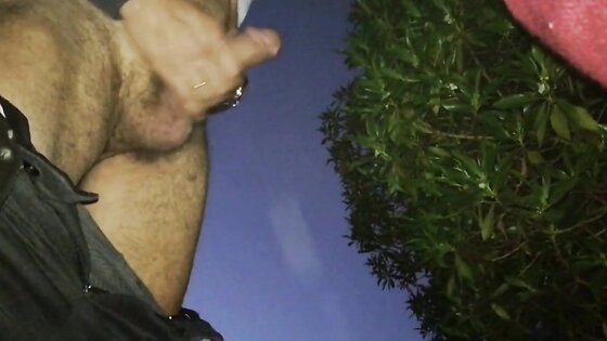 Mature married fucks me in the field maduro  casado me folla