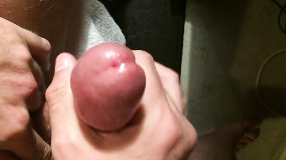 Close up jerk off with spurting cumshot