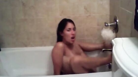 Sexy Slut Gets Off In The Bathtub